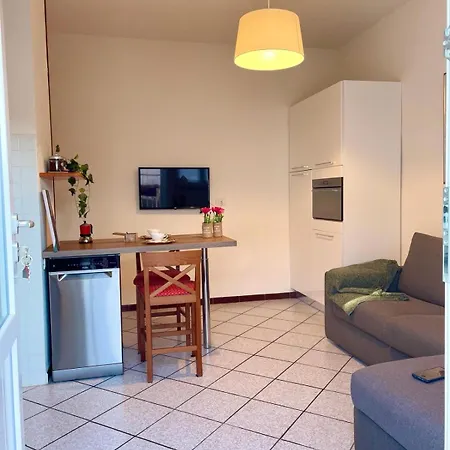 Bnbook Maggiore 2 דירה